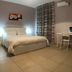 Casa Serena Affittacamere Aeroporto di Catania Fontana Rossa